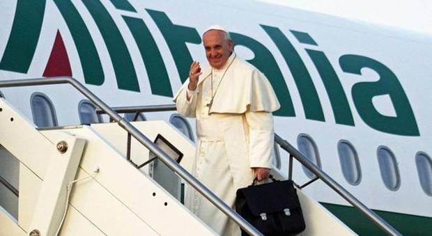 Migranti, il monito di Papa Francesco: «Accogliere con prudenza, il dialogo paga sempre»