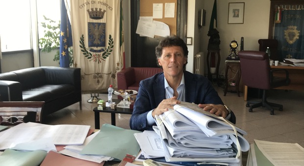 Covid al Comune di Portici, positivo il sindaco Enzo Cuomo