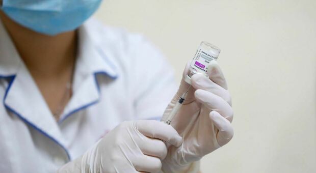 Vaccino, più di 300 milioni di dosi somministrate in Ue