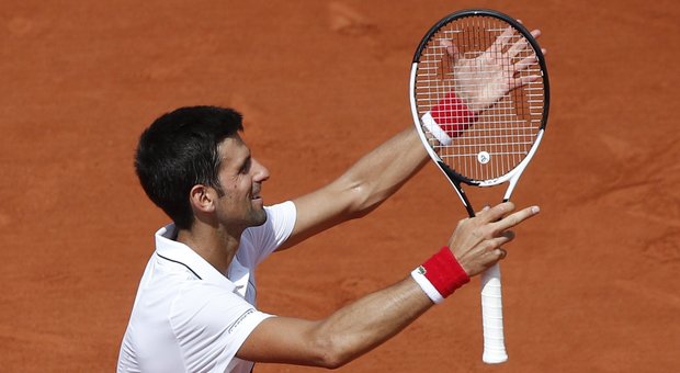 Roland Garros, Djokovic al terzo turno