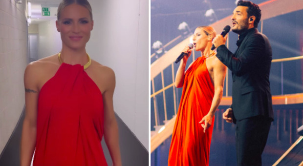 Michelle Hunziker (sexy in abito rosso) canta il suo "amore per l'Italia"