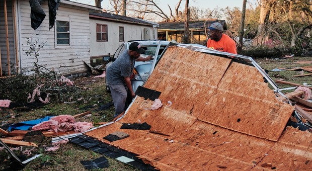 Tornado in Alabama, gravi danni alle abitazioni: almeno 6 morti