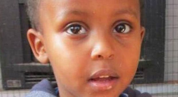 Nuova Zelanda, Mucad morto tra le braccia del papà: aveva 3 anni, è la vittima più giovane