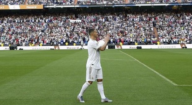 Real Madrid, in 50 mila al Bernabeu per la presentazione di Hazard