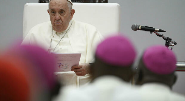 Ucraina, i vescovi dal Papa si sfogano ma Bergoglio rassicura: «sono con voi»