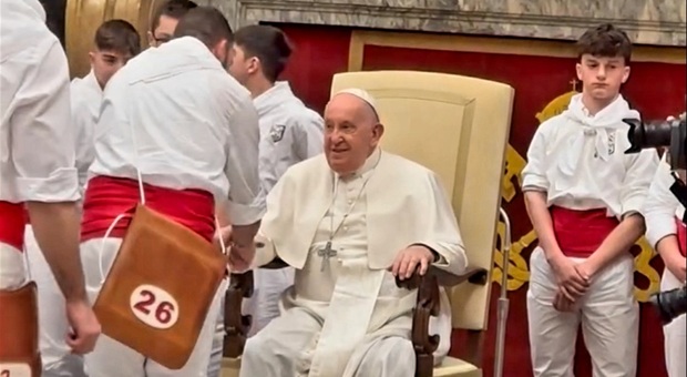 Santa Rosa, l'invito dei Facchini a Papa Francesco: «La aspettiamo il 3 settembre». E lui...