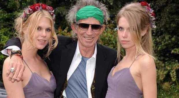 Keith Richards: "Voglio che le mie figlie sniffino le mie ceneri, io l'ho fatto con mio padre"