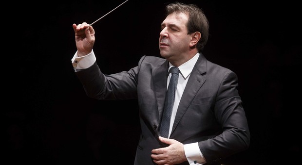 Daniele Gatti dirige gli allievi dell'Orchestra Giovanile Italiana