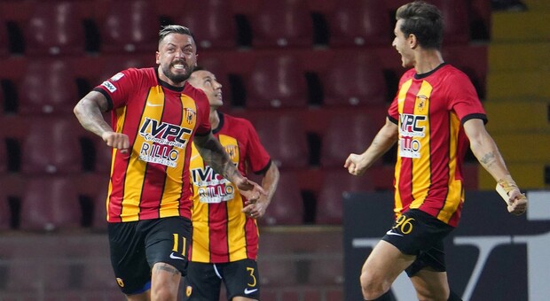 Benevento, tre punti sofferti: Ferrante decide l'esordio casalingo