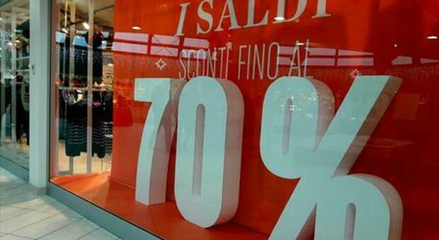 Saldi, aumenta la voglia di shopping: 180 milioni di euro il giro d'affari per la Toscana