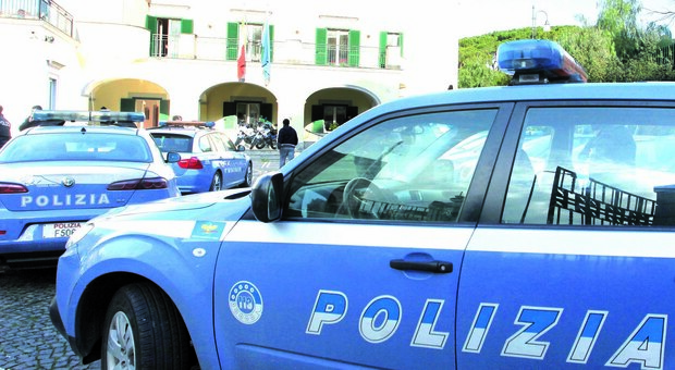 Violenze e vessazioni sulla compagna, arrestato 30enne a Torre del Greco