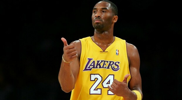 Kobe Bryant con i colori dei Los Angeles Lakers