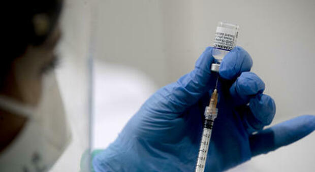 Vaccino under 11, Figliuolo annuncia: «Un milione e mezzo di dosi dal 15 dicembre»