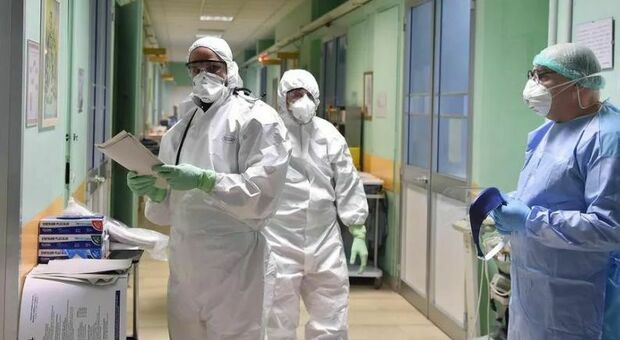Puglia: altri 13 casi, 7 in provincia di Lecce. A Scorrano chiusi due reparti ospedalieri