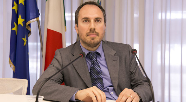 M5S, post choc del consigliere regionale: «Aggredito a Lecce da un attivista»