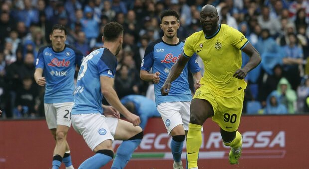 Napoli-Inter 3-1, le pagelle: Correa fantasmino, Gagliardini è una sciagura. Lukaku l'ultimo a mollare