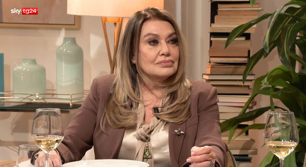 Veronica Lario: «Dopo il divorzio con Berlusconi sono passata da velina ingrata. Io miliardaria? Il tribunale mi ha tolto tutto»