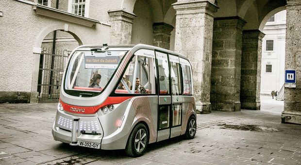 L'autobus elettrico a guida autonoma prodotto dalla francese Navya