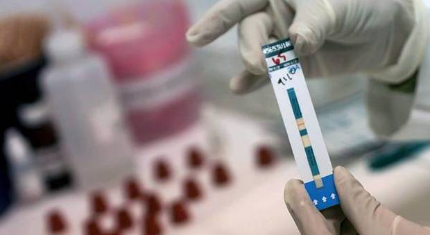 Sieropositivo contagia sei donne Il gip: «Infettate almeno 43 persone»
