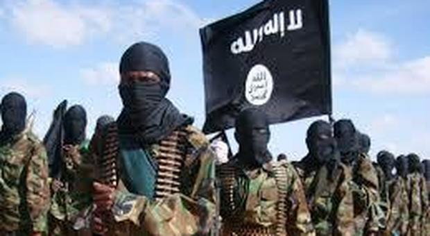 Minacciò strage nel nome dell'Isis, espulso cingalese di Salerno