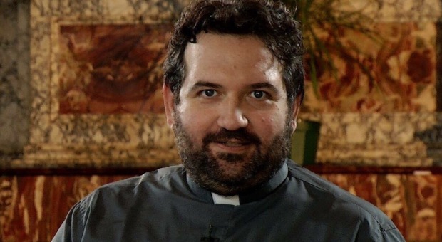 San Benedetto, don Pino contro Salvini: «Non prendo ordini da lui, le chiese devono restare chiuse»