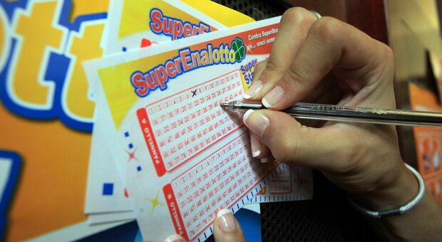 Lotto e SuperEnalotto (in palio oltre 141 milioni di euro), estrazione dei numeri vincenti di oggi 22 aprile 2021