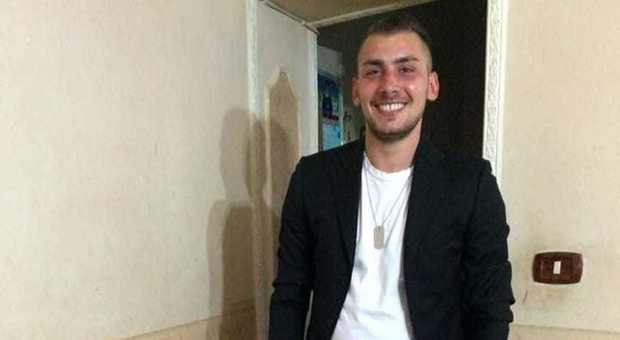 Napoli, scivola con la moto sul percolato: muore tifoso 26enne della Curva B