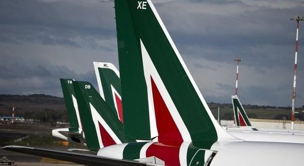 Alitalia, rosso record nel 2013: in 5 anni bruciati 1,4 miliardi