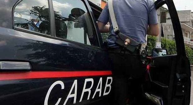 Marito e moglie arrestati dai carabinieri: fingevano di essere dei Nas ed estorcevano denaro
