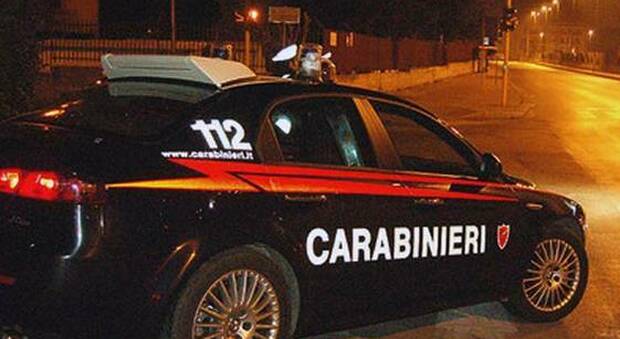 Due feste private scoperte dai carabinieri: scattano 12 multe da 400 euro ciascuna