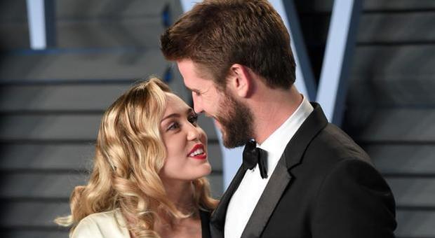 Miley Cyrus e Liam Hemsworth sposi: su Instagram lei lo annuncia così