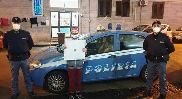 Bambino investito a Portici, il dono speciale della polizia un anno dopo l'incidente