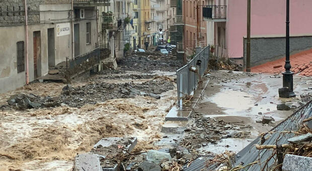 Maltempo in Sardegna, ritrovato il corpo dell'anziana dispersa: è la terza vittima dell'alluvione a Bitti