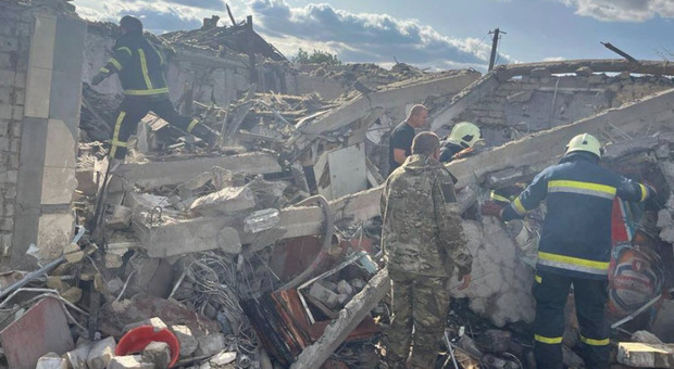 Guerra in Ucraina, esplosioni a Odessa: allarme bombe e droni in otto Regioni