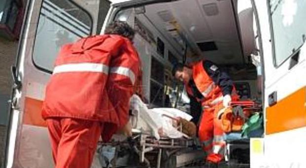 Magliano di Tenna, scontro frontale Due automobilisti all'ospedale
