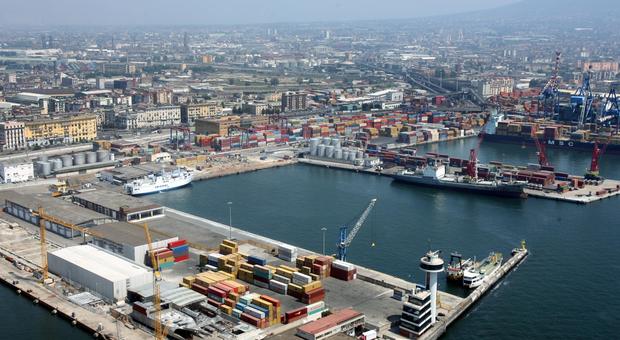 L'Arpac studierà per due anni la qualità dell'aria al porto di Napoli