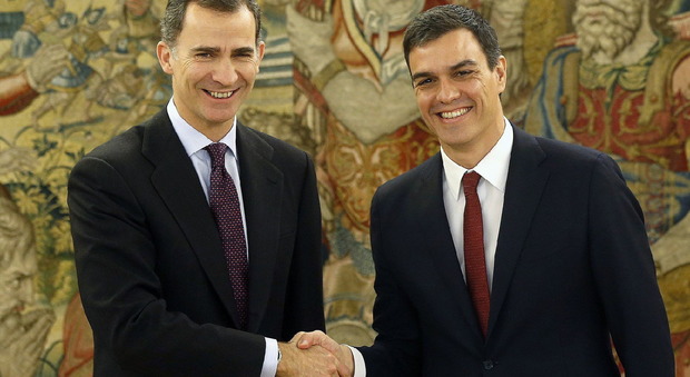 Spagna, il re Felipe assegna l'incarico per dformare il governo ai socialisti