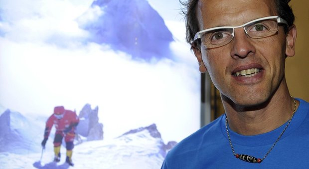Impresa italiana sul Nanga Parbat: l'alpinista Simone Moro è il primo a raggiungere la vetta in inverno