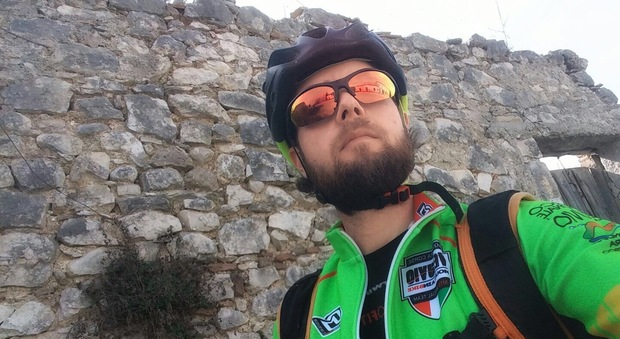 Nicolò Bosco, il selfie del ciclista del primo coast to coast dal sud