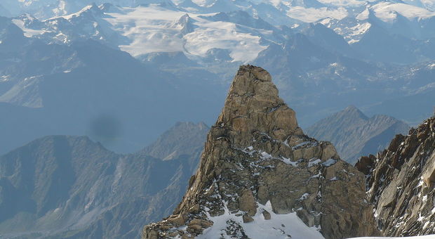 Il ghiacciao del Rutor in Val d'Aosta (foto da Wikipedia)
