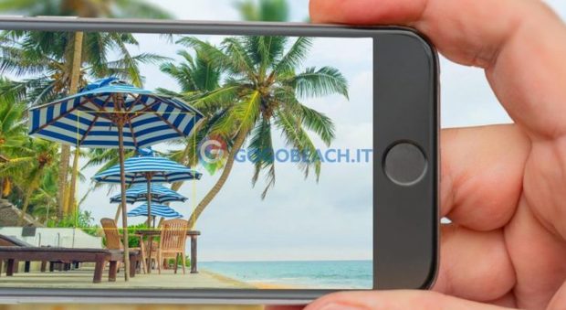 Con le pinne, fucile e smartphone: in spiaggia si prenota con l'app La guida regione per regione
