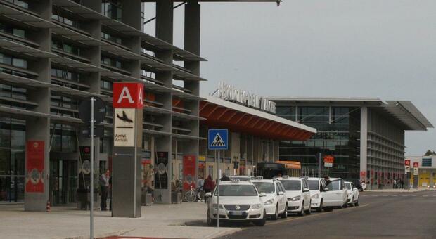 L'aeroporto Sanzio