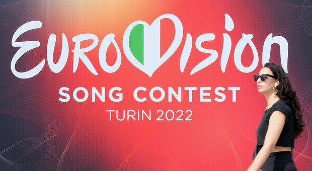 Eurovision Song Contest 2022, volontari in vip lounge costretti al pranzo al sacco: «Servizio catering solo per gli invitati»
