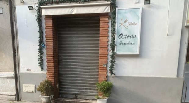 L'ingresso dell'osteria al viale Principe di Napoli