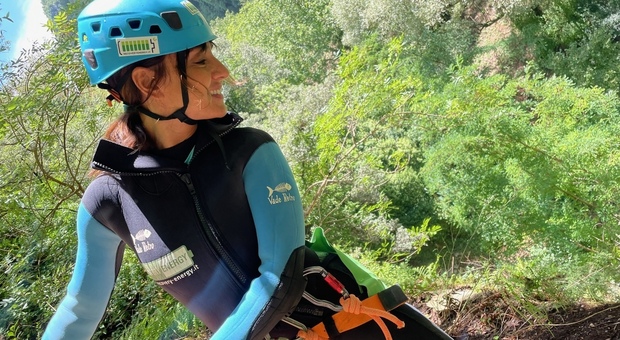 Ambra Angiolini esplora i monti Simbruini: rafting, canyoning e arrampicata