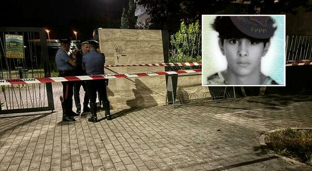 Thomas, le coltellate hanno trafitto i polmoni: morte quasi istantanea