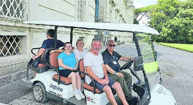 Dalle carrozze alle golf car: i tour sostenibili nel Parco della Reggia