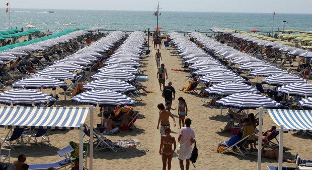 Spiagge di lusso, è boom per ombrellone e lettino: anche 400 euro al giorno