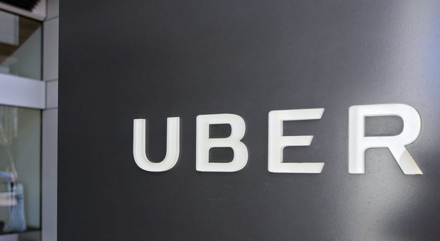 Uber, valuta scorporo attività per guida autonoma