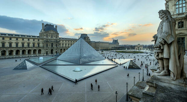 I fantasmi di Napoli al Louvre di Parigi